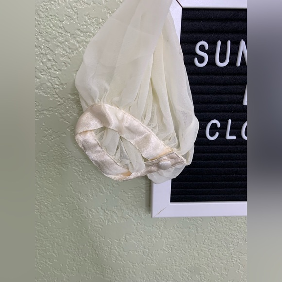 Rare Vintage Victoria Secret Embroidered Night Gown W/ Matching Robe One Size - Picture 14 of 16